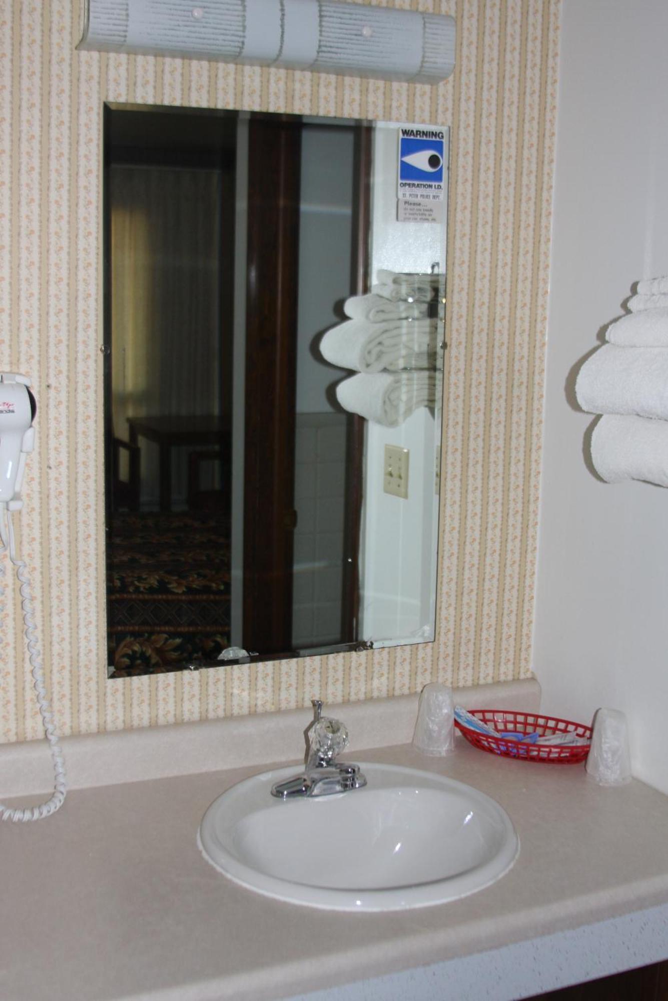 Viking Jr. Hotel *